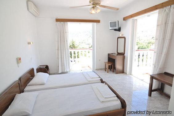 Seva' S Studios Livadia  Room photo